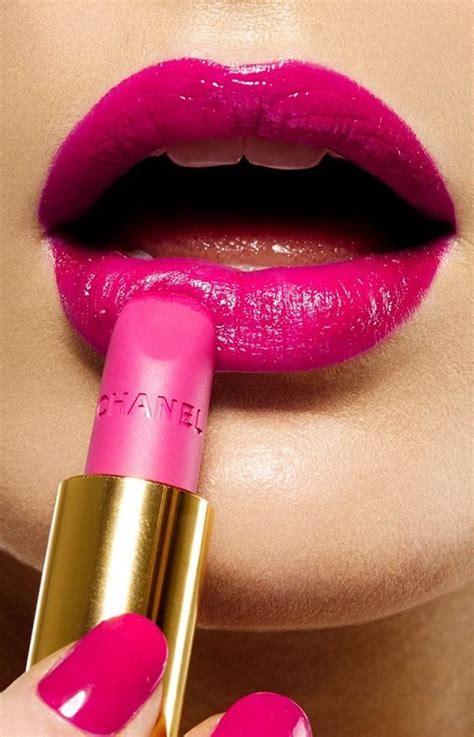 chanel striplac|Chanel pink lipstick.